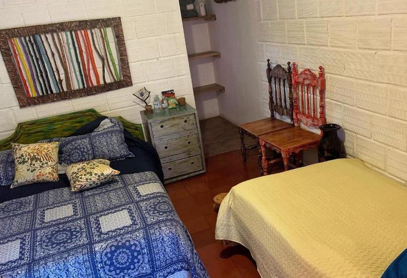 ペンション La Laguna Hostal