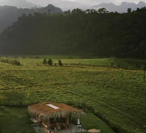 ペンション La Laguna Hostal