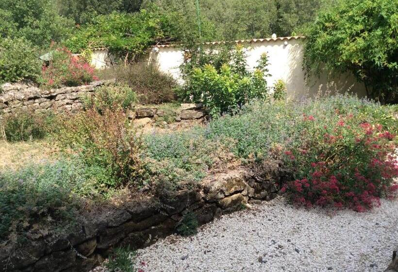 بنسيون Les Jardins De Valaurie