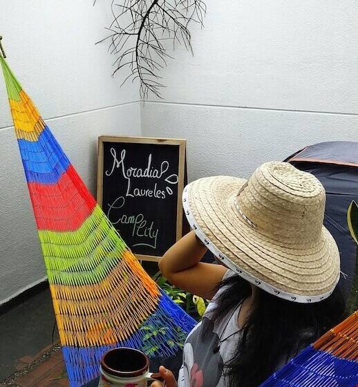 膳宿费 Moradia Laureles Medellin