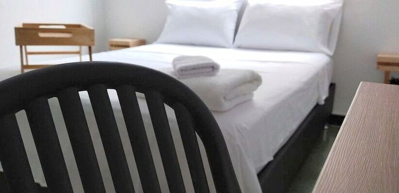 膳宿费 Moradia Laureles Medellin