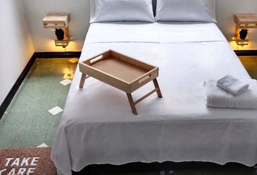 پانسیون Moradia Laureles Medellin