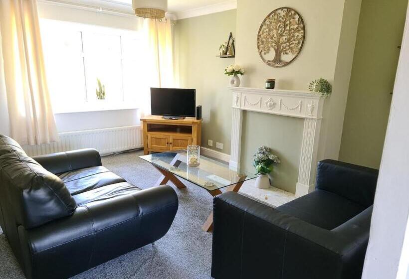 Пансион Oaksham Drive