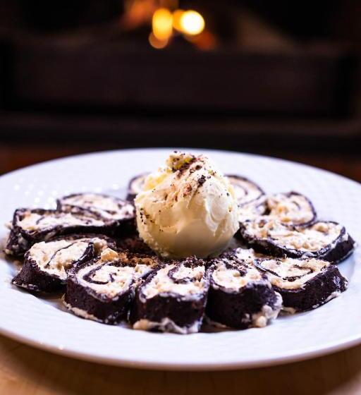 Пансион Pastravaria Bratioara