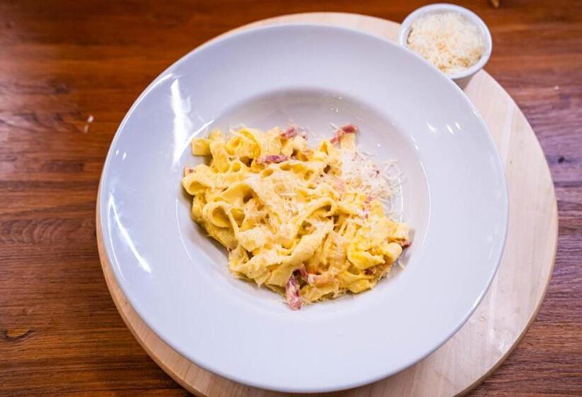 Пансион Pastravaria Bratioara