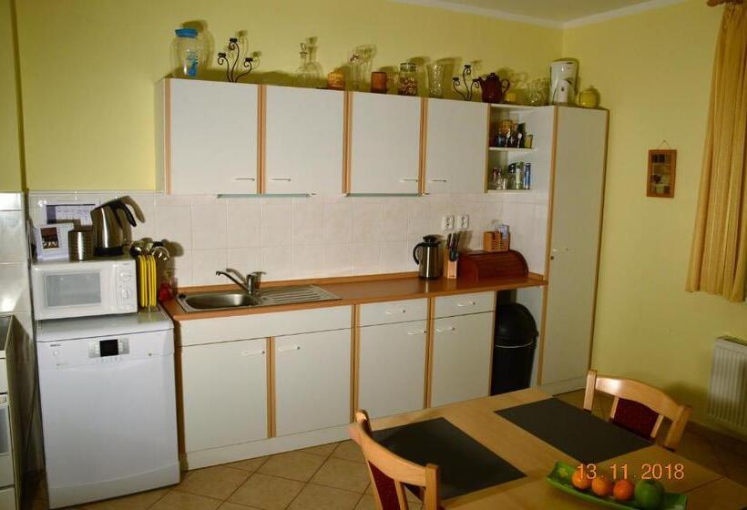 פנסיון Penzion Pod Kostelem