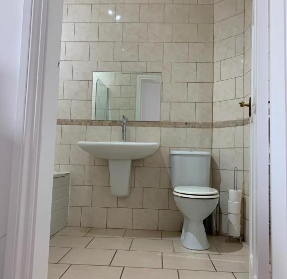 بنسيون Boutique Rooms