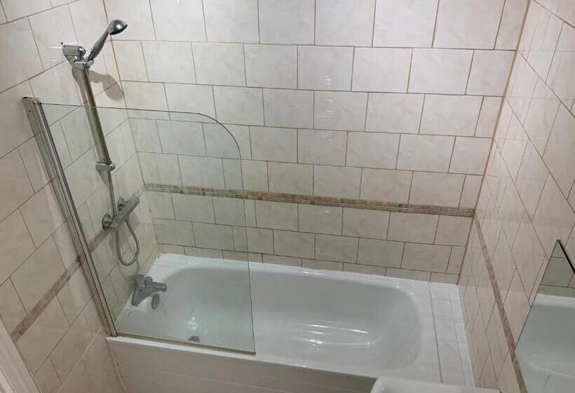 بنسيون Boutique Rooms