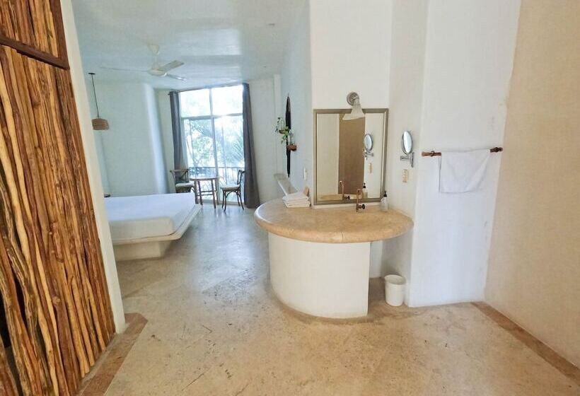 بنسيون Rustik Inn