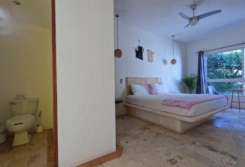 بنسيون Rustik Inn