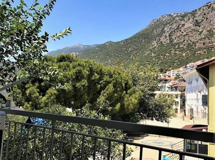 Pensão Smyrna Uzuncarsi