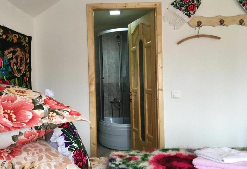 펜션 Sub Creasta Cocosului