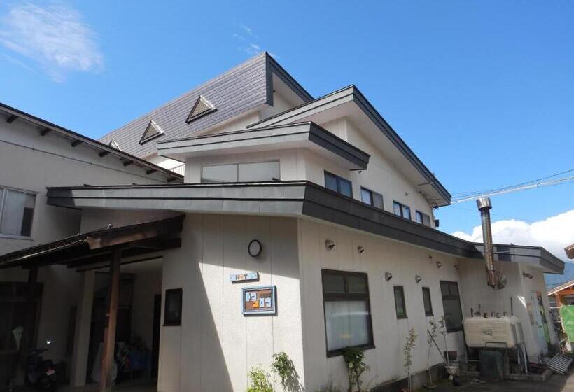 پانسیون Togoro