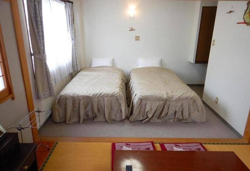 پانسیون Togoro