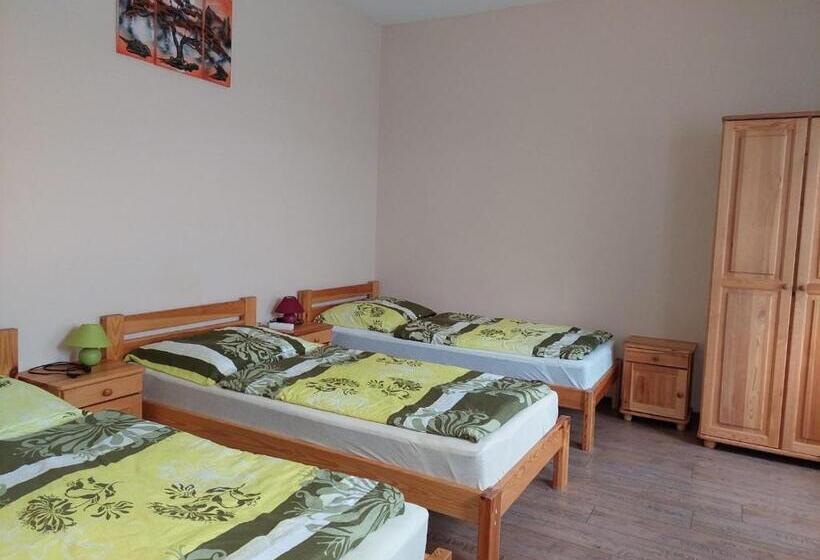 פנסיון Ubytovňa Jázmin Vendégház