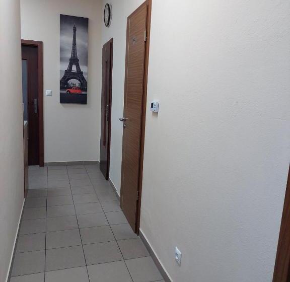 פנסיון Ubytovňa Jázmin Vendégház