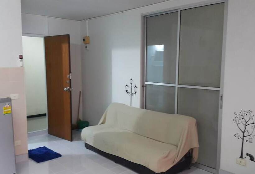 Popular Condo Muangthong Thani