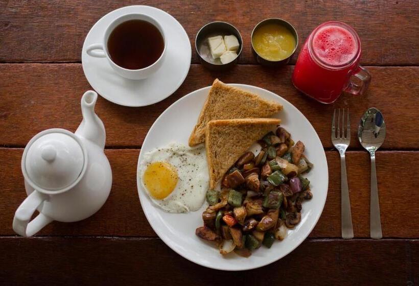 استراحتگاه Cliff Stories