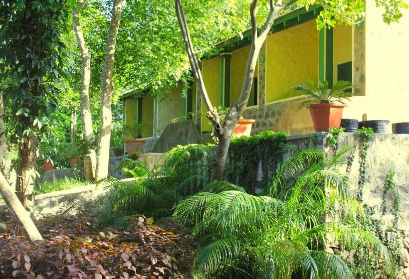 אתר נופש The Last Shola