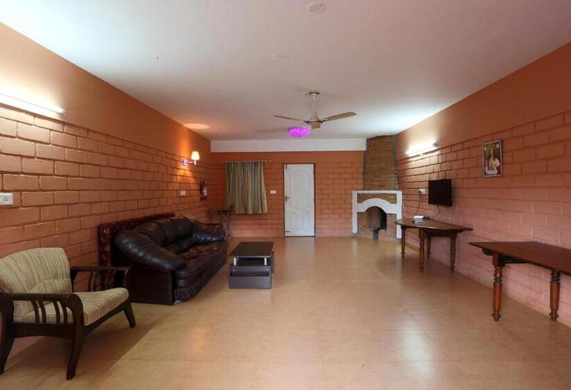 Rustling River Resort