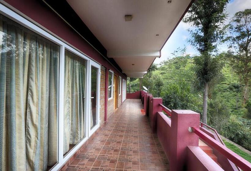 Rustling River Resort