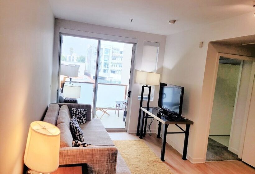 Santa Monica Promenade Condos