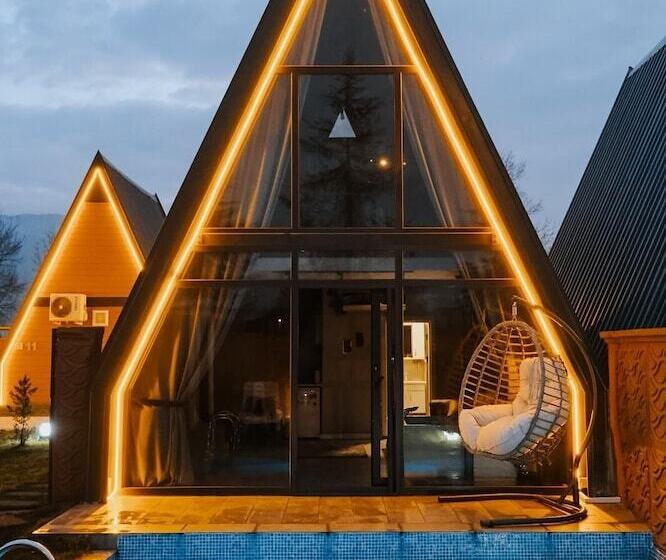 Triangle Life Suit