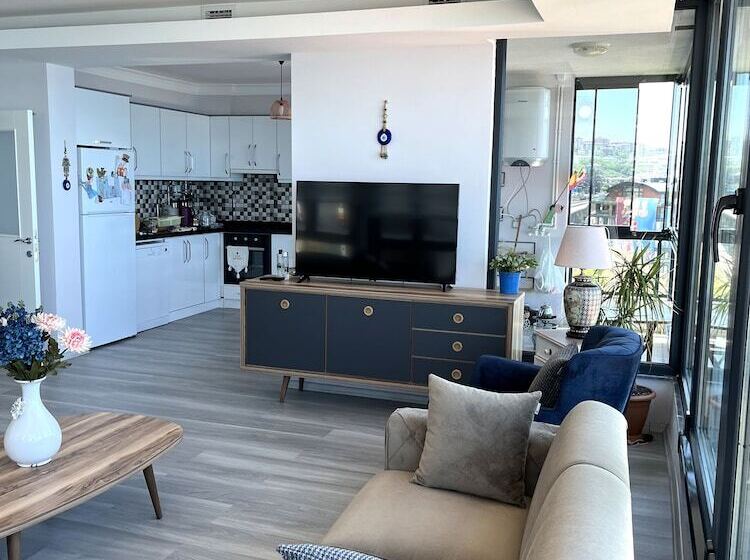 Tsira Suite