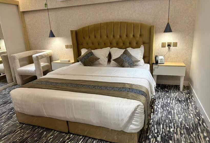 فندق المسافر