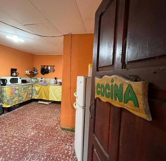 ユースホステル Cabinas Rhode Island