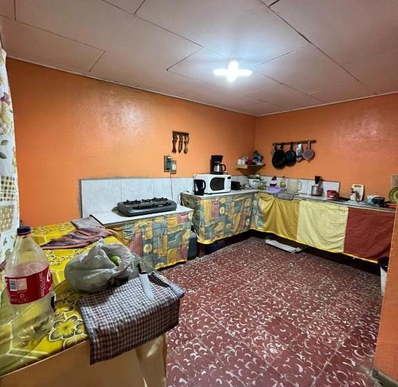 ユースホステル Cabinas Rhode Island