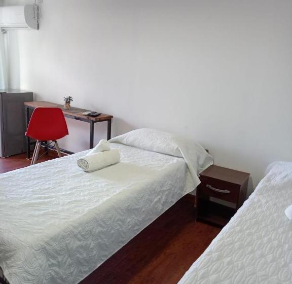 هاستل Posada Don Manuel