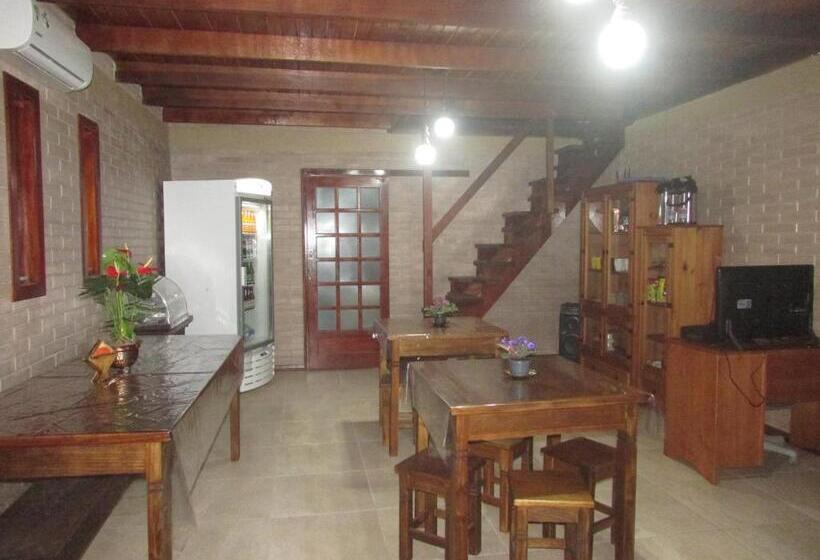 הוסטל Pousada Punta Cana