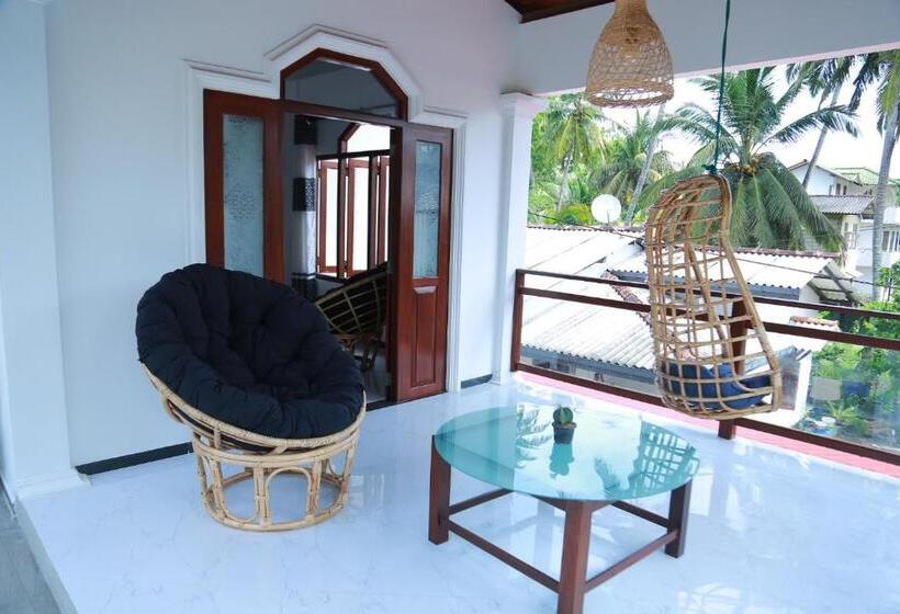 مبيت وإفطار All Day Ahangama