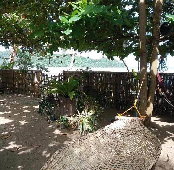 تختخواب و صبحانه Balai Ko Beach & Cottages