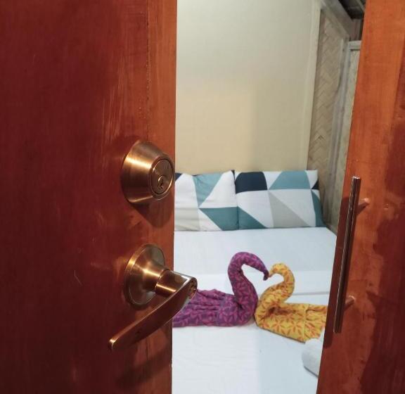 تختخواب و صبحانه Balai Ko Beach & Cottages