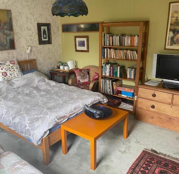 צימר Bellhay Orchard