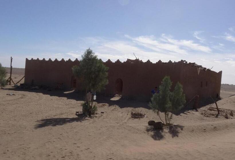 تختخواب و صبحانه Camp Iguidi Tours