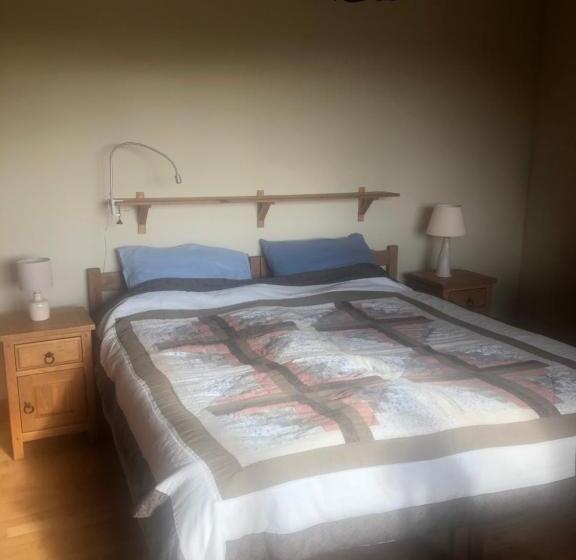 Bed and Breakfast Cosy Burren Home Away From Home