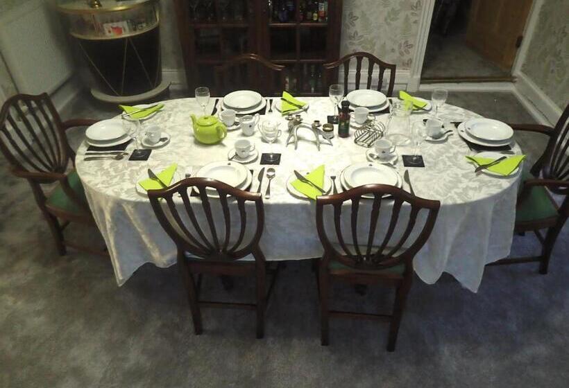 צימר Dol Llan Mansion