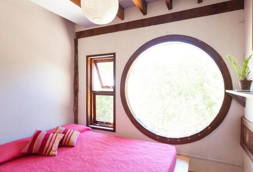 تختخواب و صبحانه Eco House Via Verde