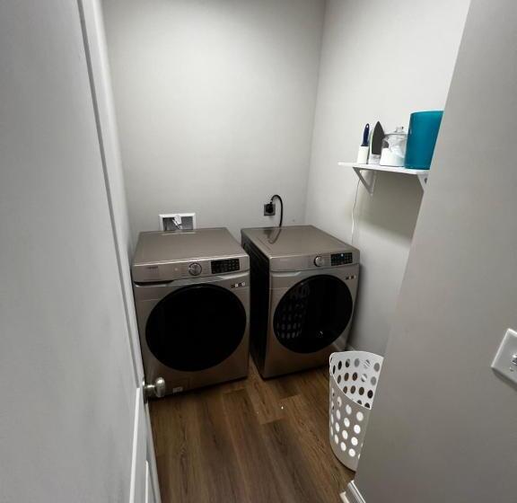 مبيت وإفطار Charming Urban Oasis