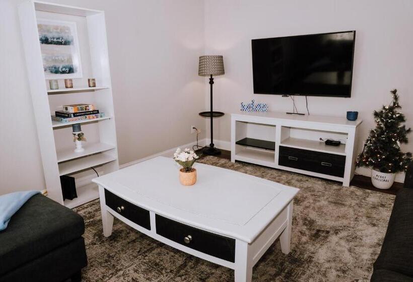 مبيت وإفطار Charming Urban Oasis