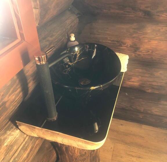 민박 Log House Poludnica