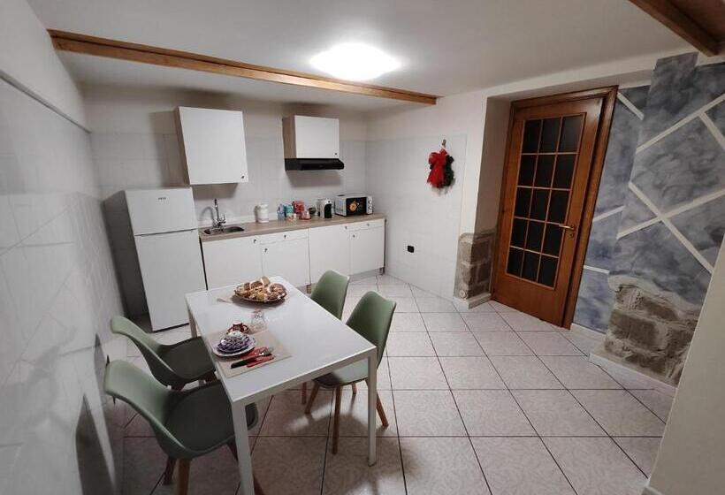 مبيت وإفطار Nalusa Home