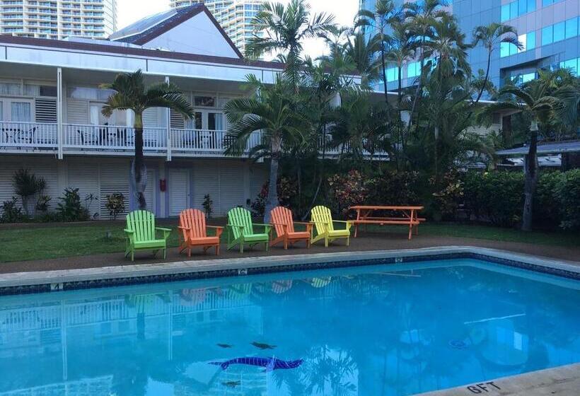 By The Beach Waikiki Heritage Hotel Honalulu