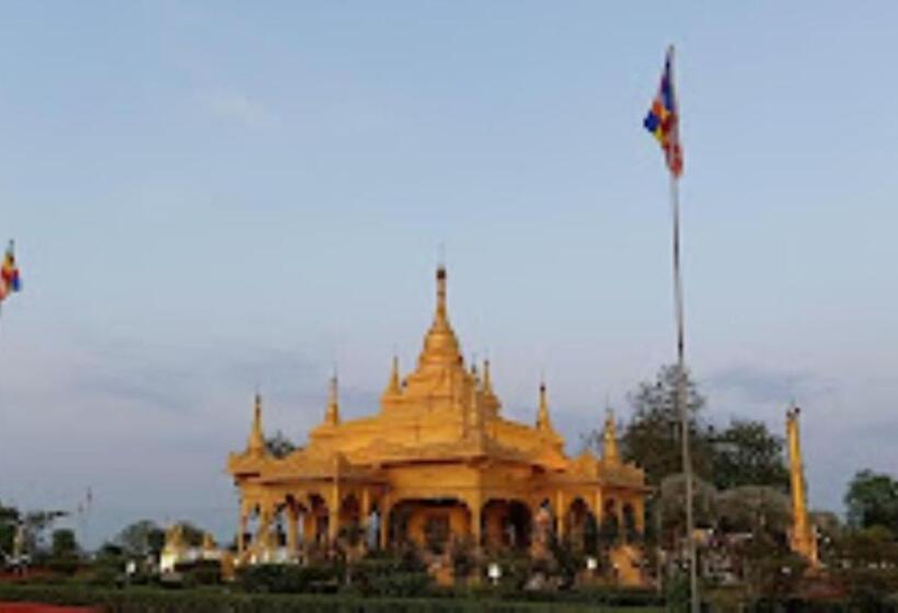 Golden Pagoda Eco Resort Namsai