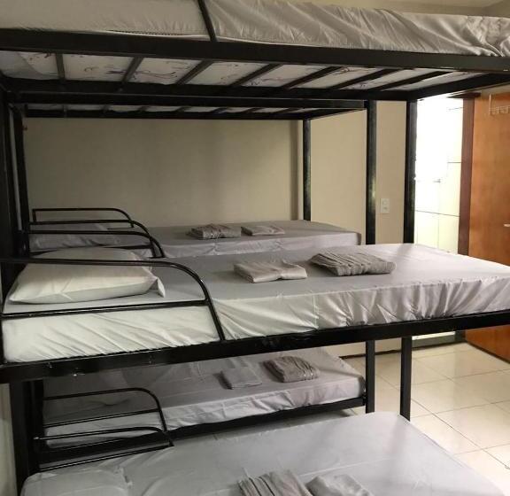 Guilherme Hostel