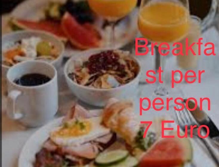 Holding Hours Hotel İstanbul Airport