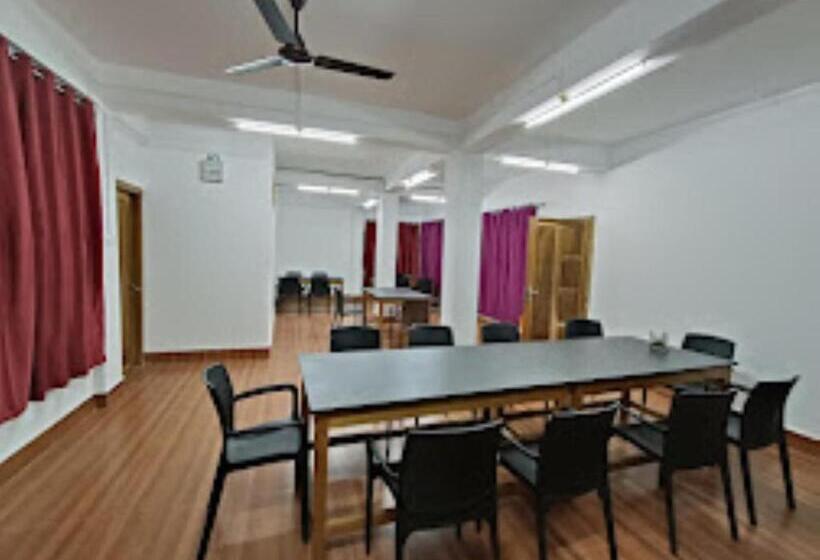 호텔 7 Eleven Dirang